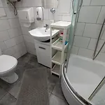 Hostel Trzy Kafki Private *