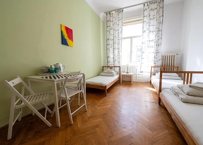 Trzy Kafki Private Hostel *