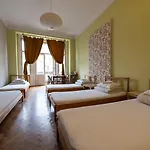 Хостел Trzy Kafki Private