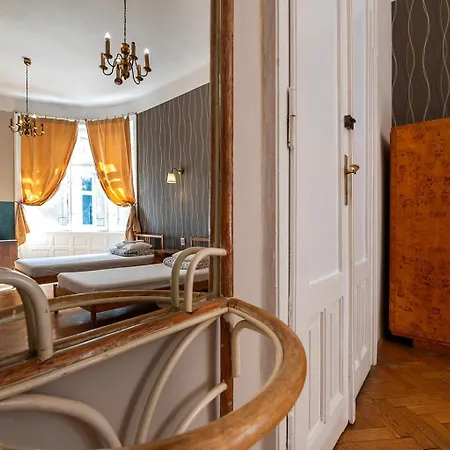 Hostal Trzy Kafki Private *