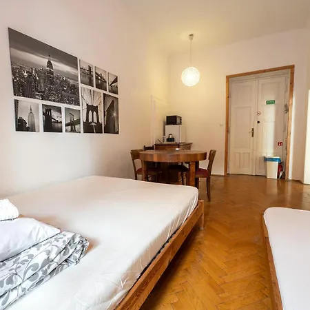 Hostel Trzy Kafki Private Kraków